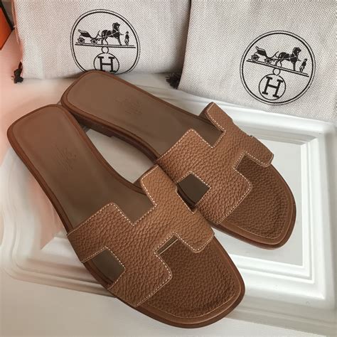 slippers dames hermes|hermes slippers women price.